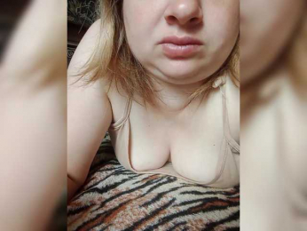 LisanK webcam model stream image