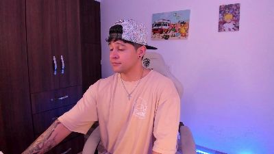 dom_santiago31 webcam cam4 model stream image