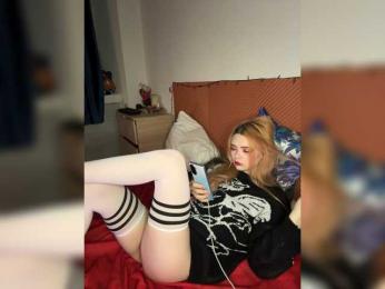 Chanterelle008 webcam model stream image
