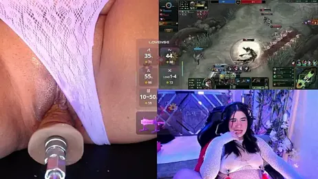 DaphneContry webcam model stream image