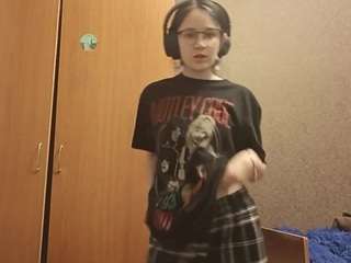 latoniabudney webcam model stream image