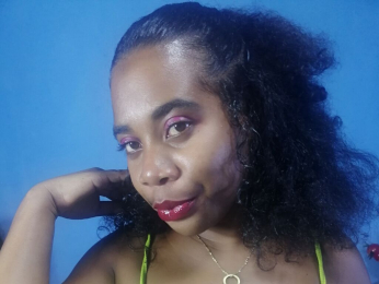 FranciaBrown webcam model stream image