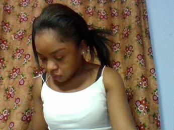 Elysa7 webcam model stream image