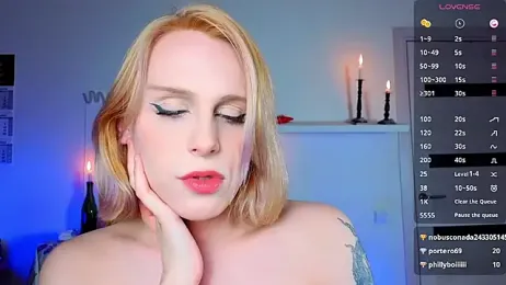 _yourFoxy_ webcam model stream image