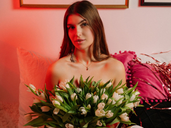 AlexandraAvdeeva webcam livejasmin model stream image