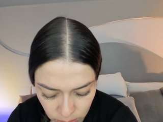 nicolle-w webcam model stream image