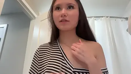 luvvivii webcam model stream image