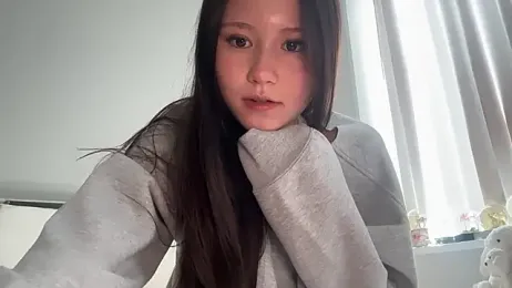 luvvivii webcam model stream image