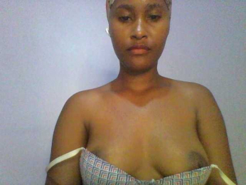 Sweet-boo webcam model stream image