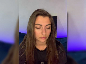 WILDGIRL webcam bongacams model stream image