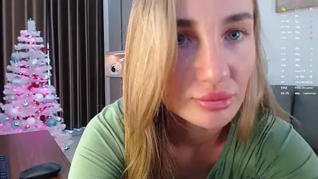 HloeChic webcam model stream image