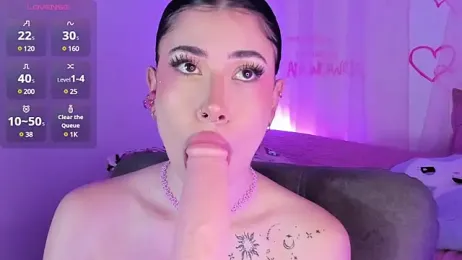 melody_suarez webcam stripchat model stream image
