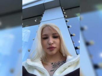 Cristi-Candy webcam bongacams model stream image