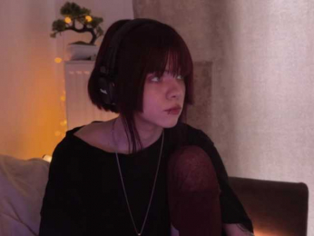 NieRiona webcam bongacams model stream image