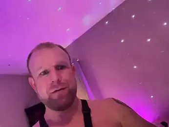 Dani_Dragon69 webcam model stream image