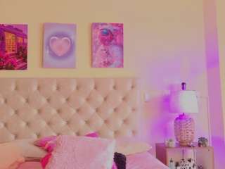 leana-lovings11 webcam model stream image
