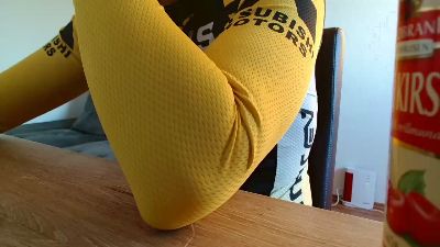 rubber1993 webcam cam4 model stream image