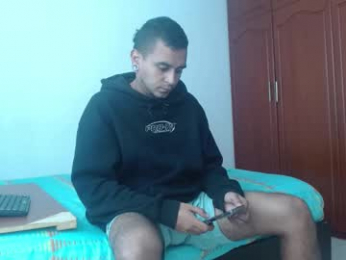 carlandellie_2 webcam chaturbate model stream image