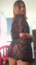 Giselkiut_ webcam model stream image