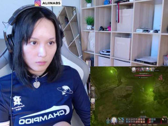 MiskaRisKoshkaZhena webcam model stream image