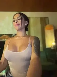 ClaryFrayx webcam model stream image