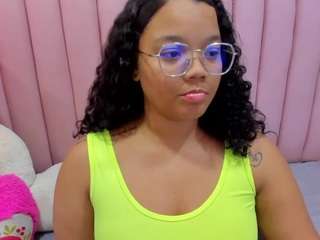 zoe-maria webcam model stream image