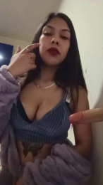 Kt4leya webcam model stream image