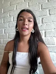 lovee_megan webcam model stream image