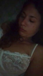 Leonafuego webcam model stream image