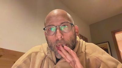 Magicogonzal webcam model stream image