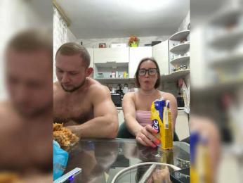 RUS577643 webcam model stream image