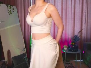 Linette Haddock webcam model stream image