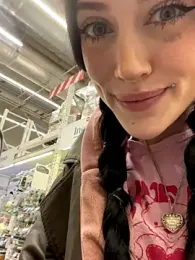 Melissa_crazy webcam stripchat model stream image