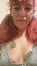 Velvetrayne webcam model stream image