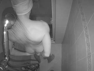 voyeurcam-baileybase-shower webcam model stream image