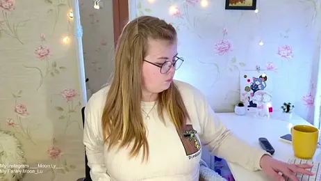 sinnamon_ webcam model stream image