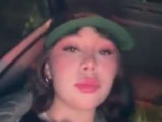 emily-mills1 webcam model stream image