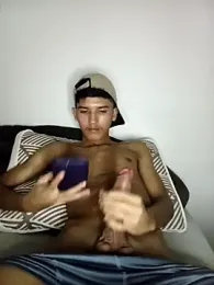 Eliai webcam stripchat model stream image