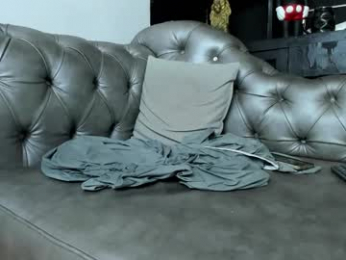 ian_jhonson_ webcam model stream image