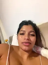 AgathaGeorgiou webcam model stream image