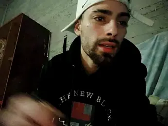 Demian24_ webcam model stream image