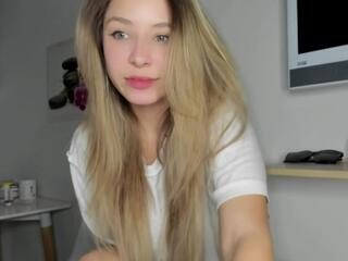 Ariel Meel webcam model stream image