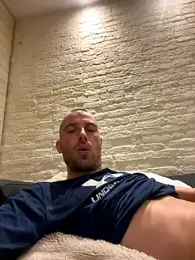 Rotteei1 webcam model stream image