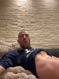 Rotteei1 webcam model stream image