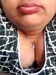 Bigasspooja webcam stripchat model stream image