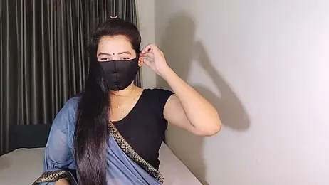 YourLovelyQueen webcam stripchat model stream image