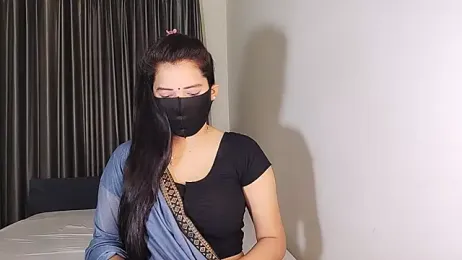 YourLovelyQueen webcam stripchat model stream image