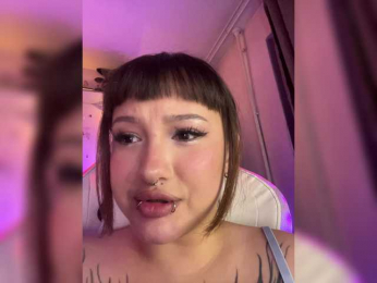 littlewetgirl webcam model stream image