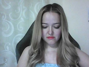 -Sweet-smile- webcam bongacams model stream image