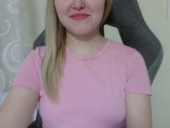 -Sweet-smile- webcam bongacams model stream image